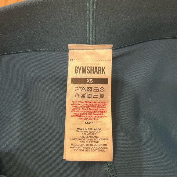 GYMSHARK ACTIVEWEAR - TEAL SHORTS - Picture 3 of 5